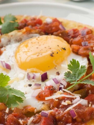 Solar Baked Huevos Rancheros in the Sun Oven