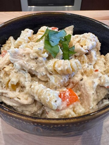 Sun Oven Buffalo Wild Wings Garlic Chicken Pasta