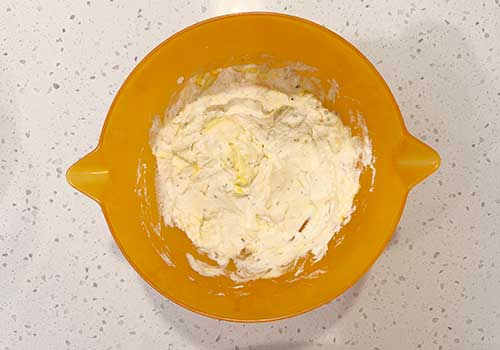 Mix all the ingredients well