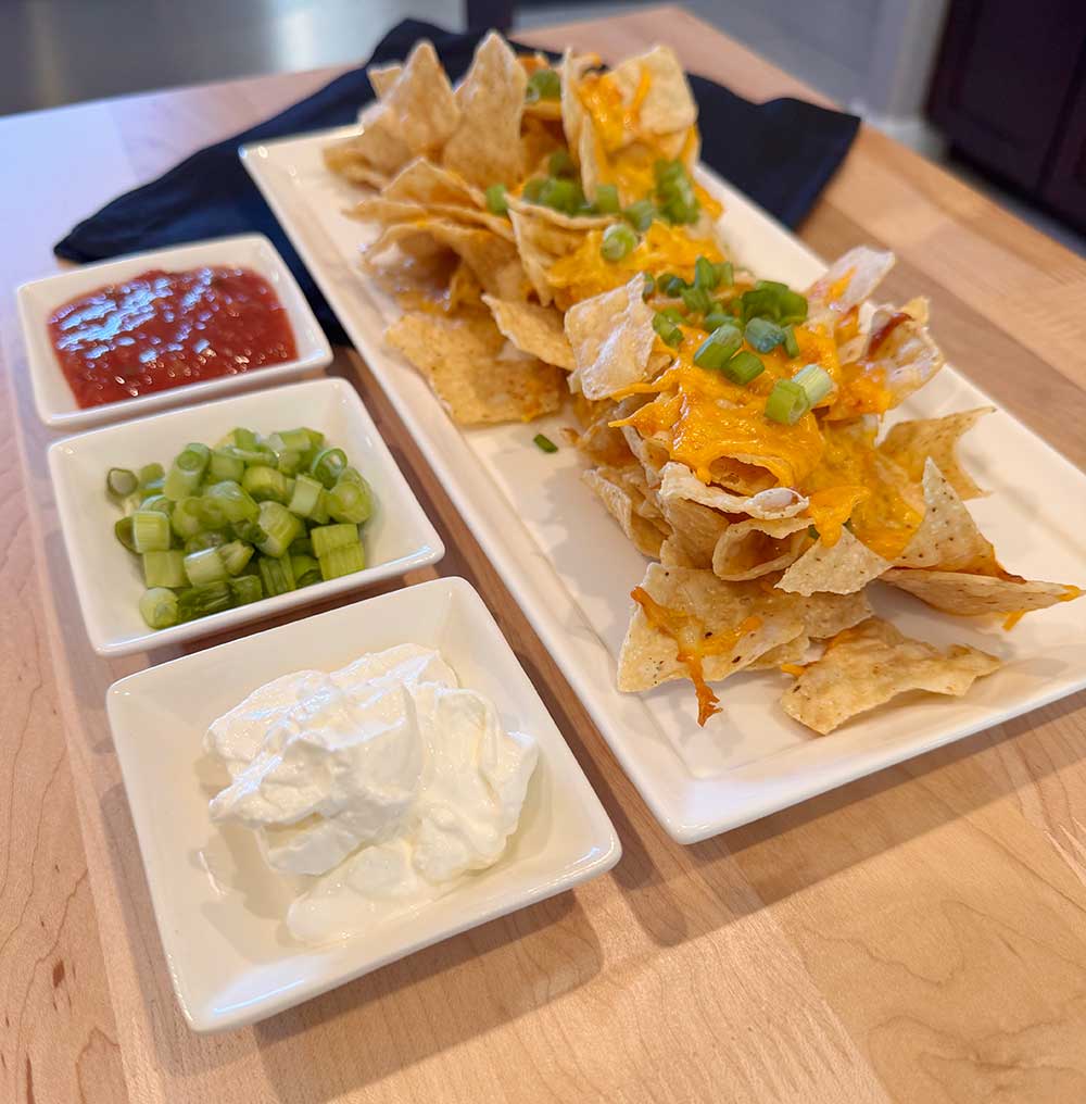 Baked nachos and toppings