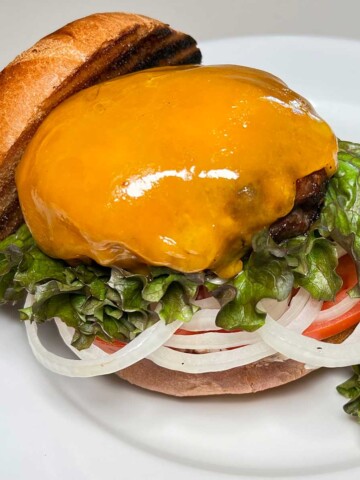 How to grill the perfect burger